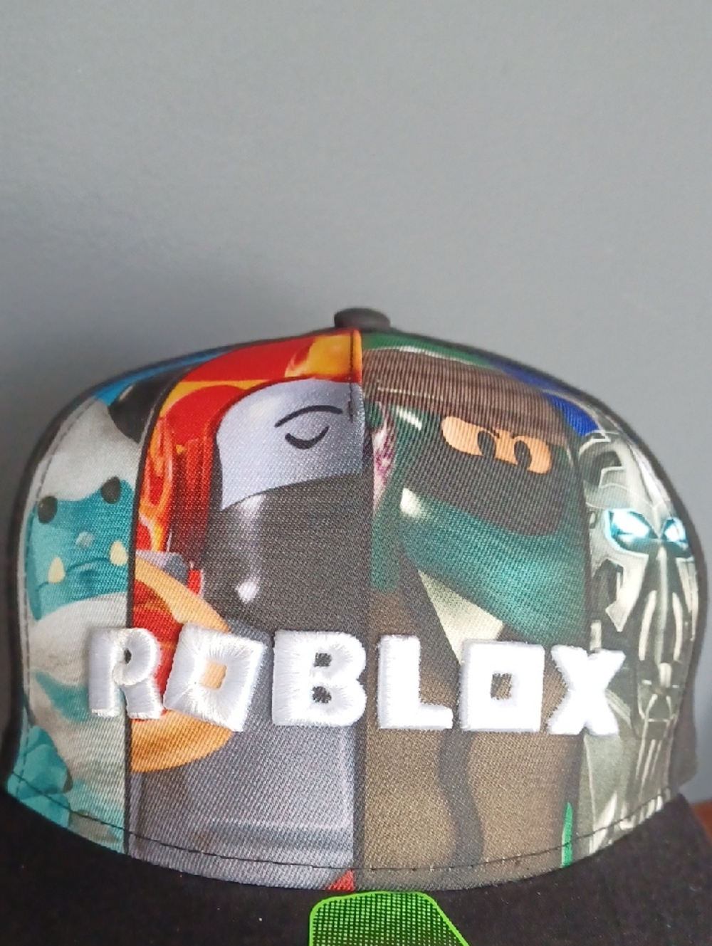 Roblox Hat - Picture 3 of 7